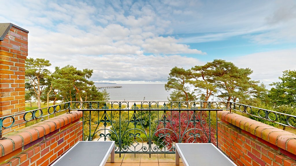 Foto der Wohnung RUG-10-016-31-villa-glueckspilz-binz-balkon.jpg